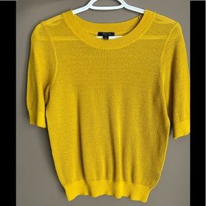 RW & Co stretchy women’s knit top